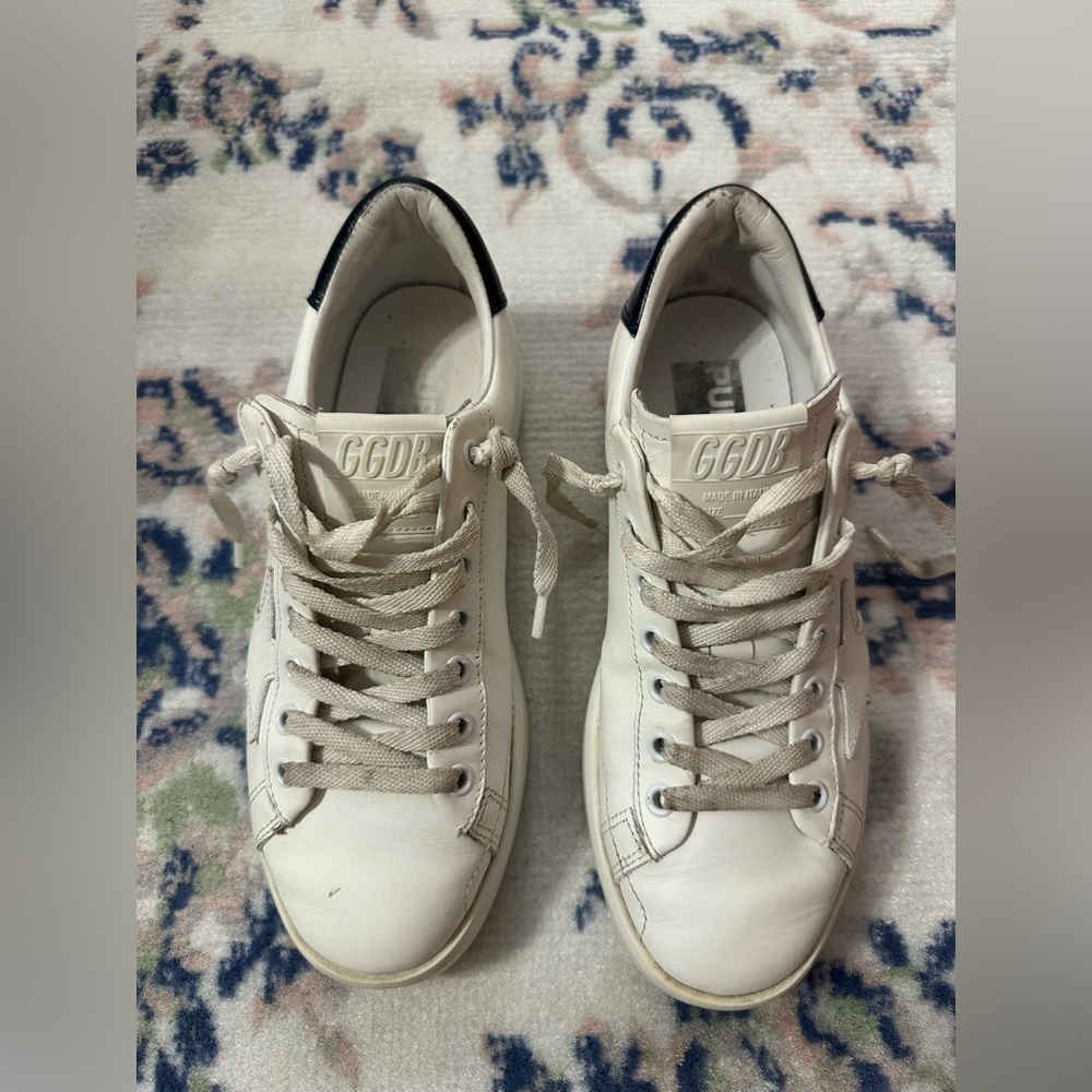 Women’s Golden Goose “Pure Star” Low Sneakers With Navy Blue Heel